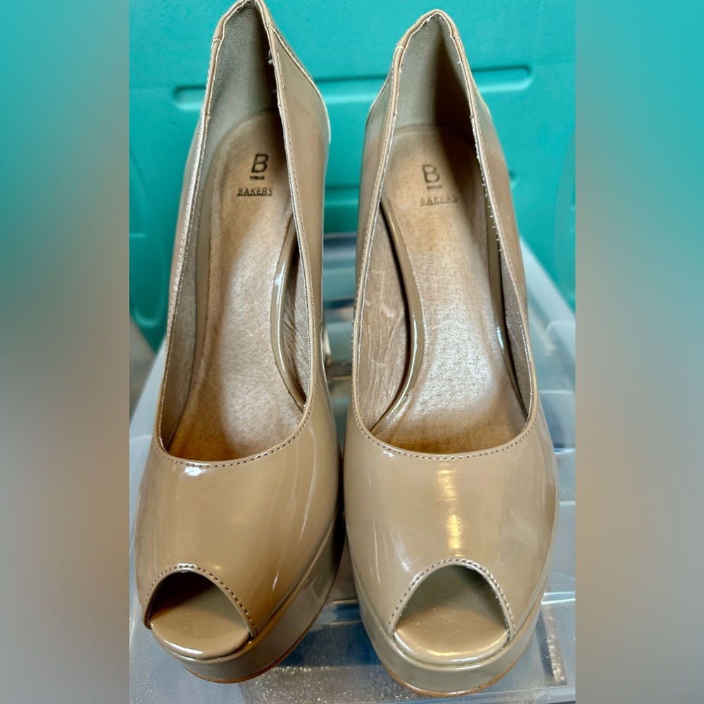 Chunky open toe heels by Bakers. Vintage